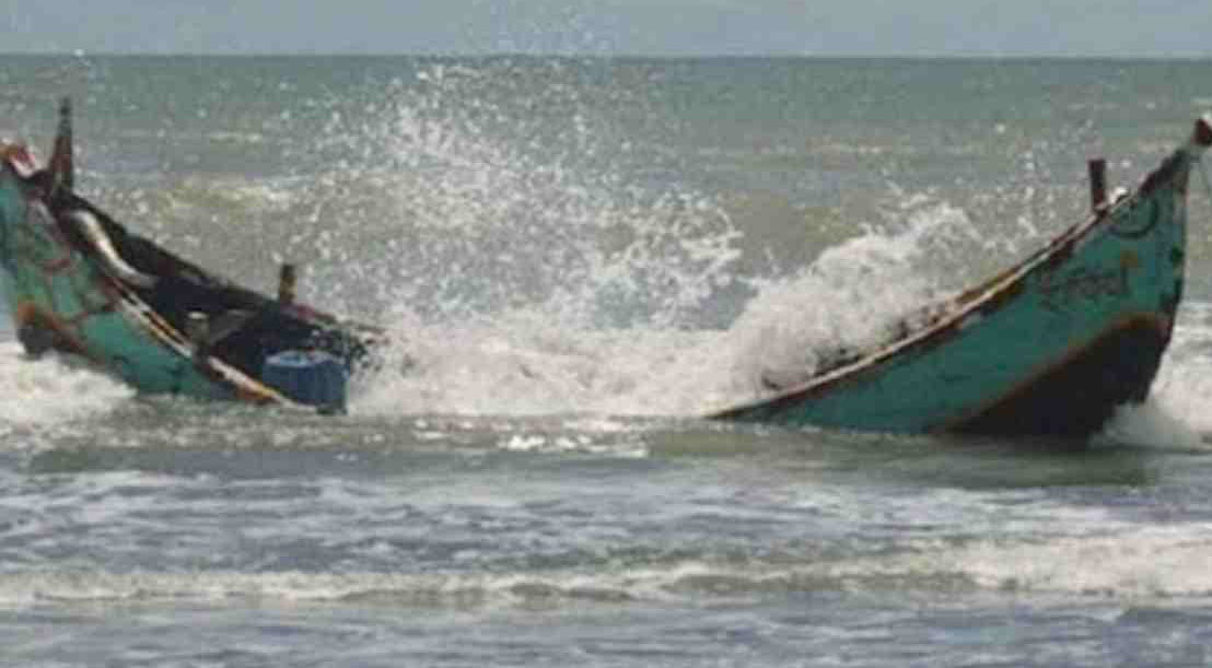 লালপুরে নৌকাডুবির ঘটনায় নিখোঁজ ২ জনের লাশ উদ্ধার