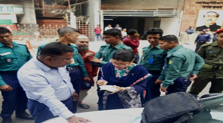 গুলশানে ডিএনসিসির উচ্ছেদ অভিযান