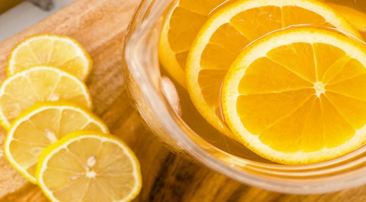 করোনার একমাত্র ওষধ গরমপানি আর একটুকরা লেবু