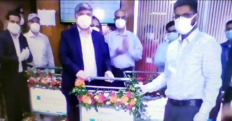 রেলওয়েকে ১০০টি ট্রলি দিল মধুমতি ব্যাংক