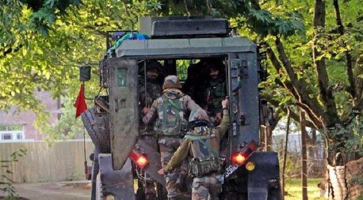 কাশ্মীরে জঙ্গি হামলা, নিহত ১