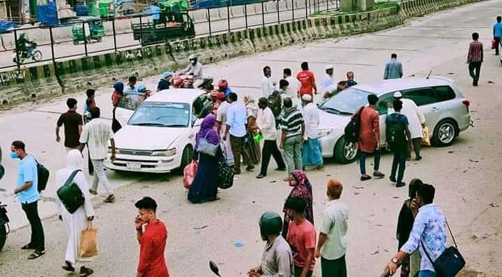 করোনা ঝুঁকি: মহাসড়ক ও নৌ-ঘাটে বাড়ি ফেরা মানুষের ঢল