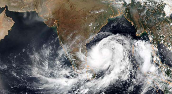 আম্ফানের গতিমুখ সাতক্ষীরা-খুলনা উপকূলের দিকে, ৪ নম্বর সংকেত