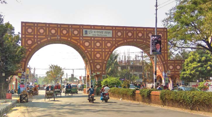 ঢাবির সব প্রবেশ পথ বন্ধ