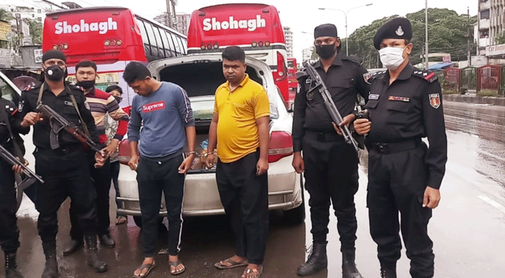 কল্যাণপুরে ৩০০ বোতল ফেন্সিডিলসহ গ্রেফতার ২