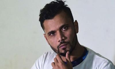 করোনা মোকাবেলায় পথ দেখালেন মাশরাফি