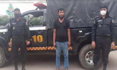 জাল সনদ তৈরির সরঞ্জামাদিসহ গ্রেফতার ১