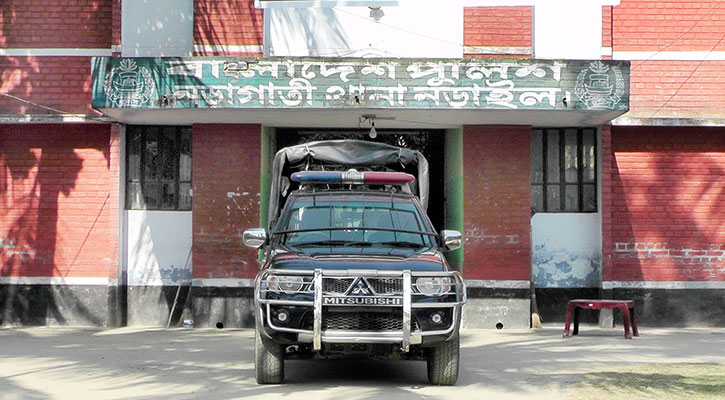 মামাবাড়িতে ধান কাটতে গিয়ে কলেজছাত্রের মৃত্যু