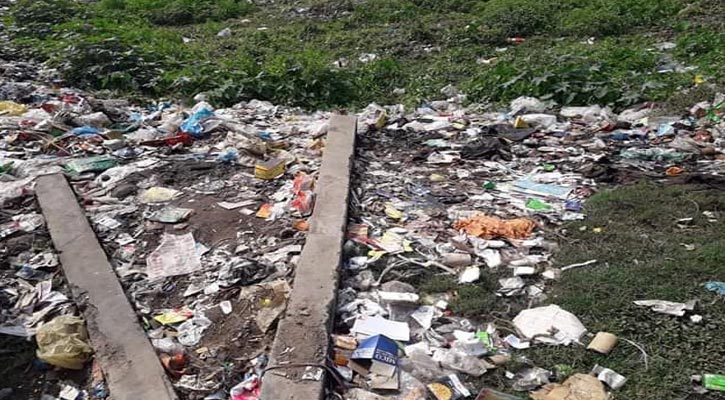 হবিগঞ্জে শহরের সর্বত্র আবর্জনার স্তুপ