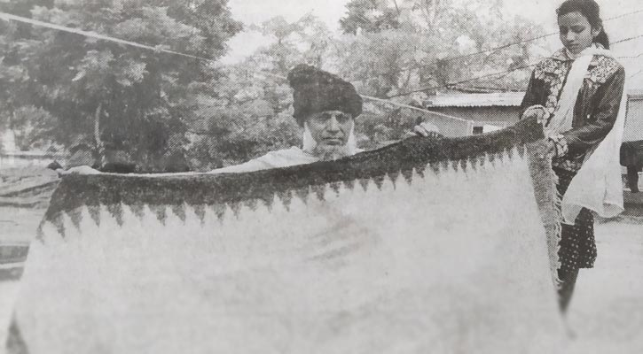 ঐতিহ্য হারাতে বসেছে ভেড়ার লোমের দেশি কম্বল