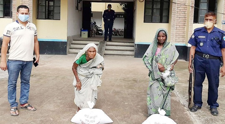 রাজবাড়ী জেলা পুলিশের ঈদ উপহার পেল বালিয়াকান্দির ১৪৫টি পরিবার