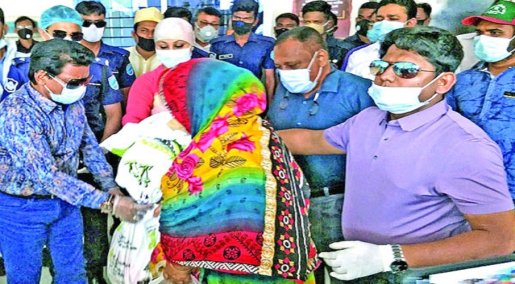 রূপগঞ্জে ৫০ হাজার দরিদ্র মানুষের পাশে বসুন্ধরা গ্রুপ