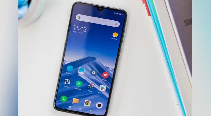 সাবধান, বাজারে নকল স্মার্টফোনের ছড়াছড়ি