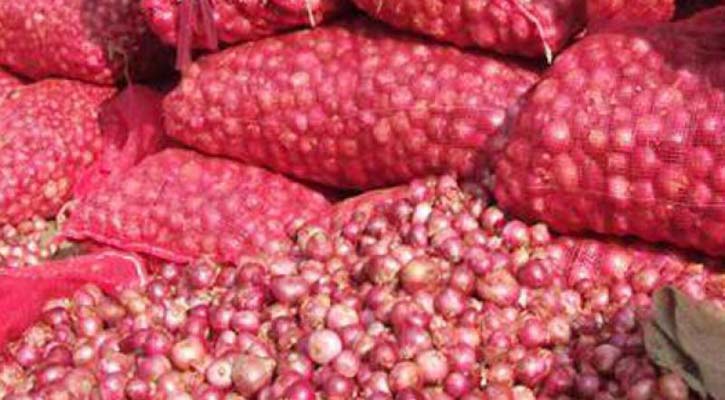 রোববার ভারতীয় পেঁয়াজ আসবে ভোমরা দিয়ে, স্বস্তি ফিরেছে দামে