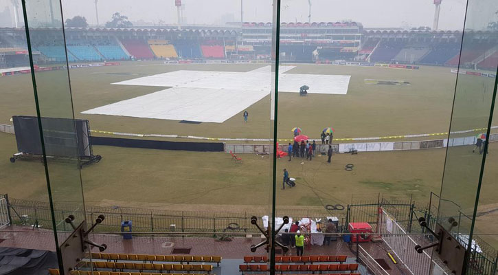 বৃষ্টিতে বিলম্বিত বাংলাদেশ-পাকিস্তান ম্যাচ