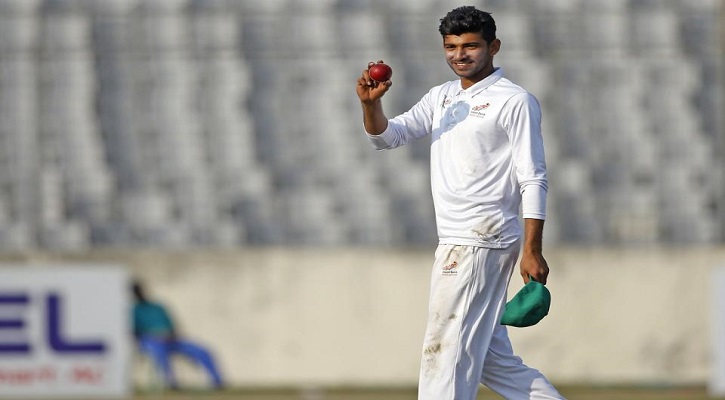 মুশফিকের ১৪০, নাঈমের ৮ উইকেট