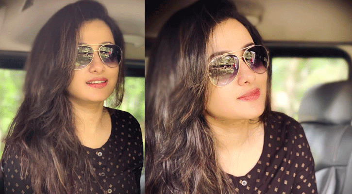 দর্শকদের সঙ্গে পূর্ণিমার রোমাঞ্চকর আড্ডা (ভিডিও)