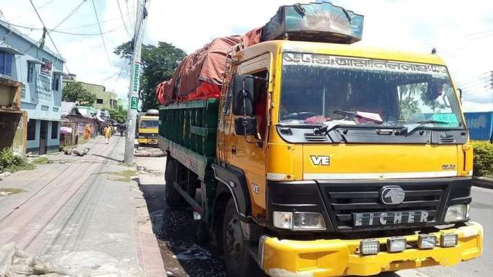 দূর্গাপূজায় ভারতকে ইলিশ উপহার দেবে বাংলাদেশ