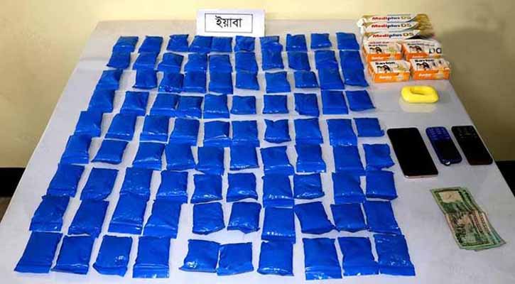 পিকনিকের বাসে ২০ হাজার পিস ইয়াবা, আটক ৪