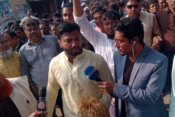 কারো বাধা মানব না : ইশরাক