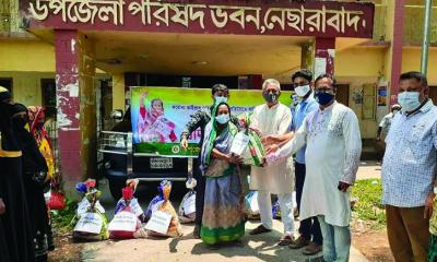 ৩৩৩-এ কল দিয়ে খাবার পেল নেছারাবাদের অসহায় পরিবার