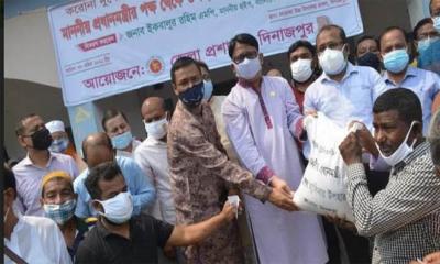 প্রধানমন্ত্রীর উপহার পেলেন দিনাজপুরের পরিবহন শ্রমিকরা    