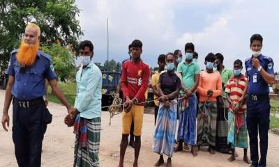 বঙ্গোপসাগরে ১৩ ভারতীয় জেলে আটক