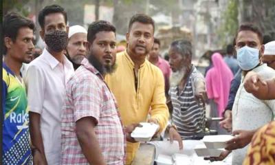 সান্তাহারে দুই শতাধিক দু:স্থের মাঝে ইফতার বিতরণ