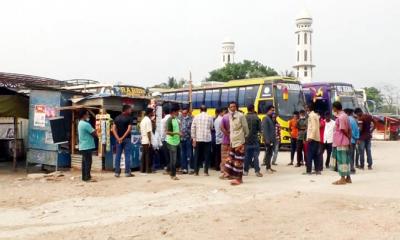 রংপুর মহানগরে চলছে না গণপরিবহন