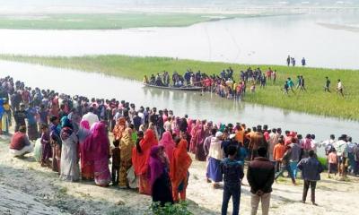 কুড়িগ্রামের ধরলা নদীতে ভেসে এল যুবকের লাশ