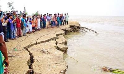 প্রমত্তা মেঘনার অব্যাহত তান্ডব: দ্বীপ মনপুরায় চলছে ভাঙ্গাগড়ার খেলা