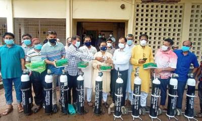 স্বাস্থ্য কমপ্লেক্সে অক্সিজেন সিলিন্ডার ও স্বাস্থ্য সামগ্রী প্রদান করলেন এমপি আব্দুল হাই