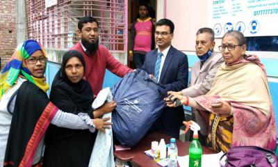 ঠাকুরগাঁওয়ে শীতার্তদের মাঝে শীতবস্ত্র বিতরণ
