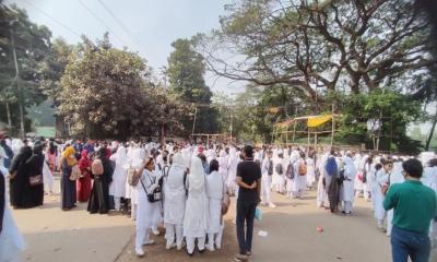 ২৪ ঘণ্টার আল্টিমেটাম, অবরোধ প্রত্যাহার শিক্ষার্থীদের