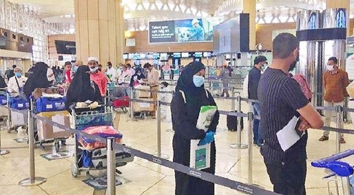 প্রবাসীদের ভিসার মেয়াদ বাড়াল সৌদি আরব