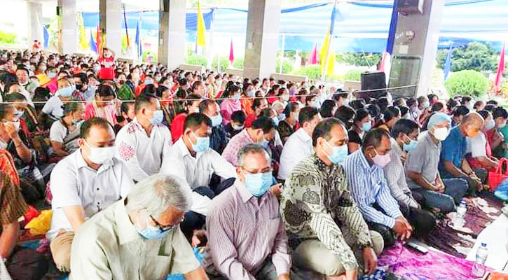 জগতের কল্যানার্থে জুরাছড়িবাসীর রাজবন বিহারে মহাসংঘদান