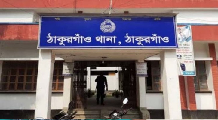 দুই  প্রেমিকের নামে মামলা করে তৃতীয় প্রেমিকের সাথে কিশোরী উধাও!