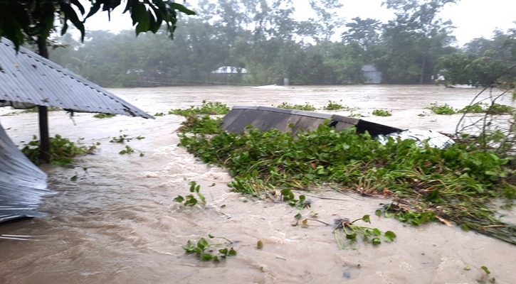 বন্যায় ক্ষতিগ্রস্ত ৪ জেলায় ৩৬ লাখ টাকা দিলো সরকার