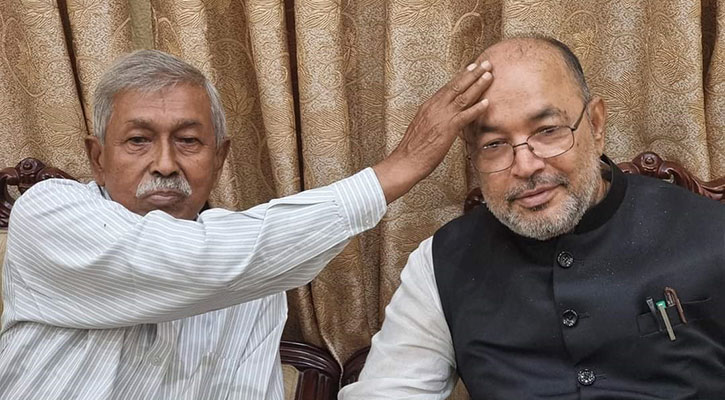 রংপুরে এসে স্কুল শিক্ষকের আশীর্বাদ নিলেন ত্রাণ প্রতিমন্ত্রী
