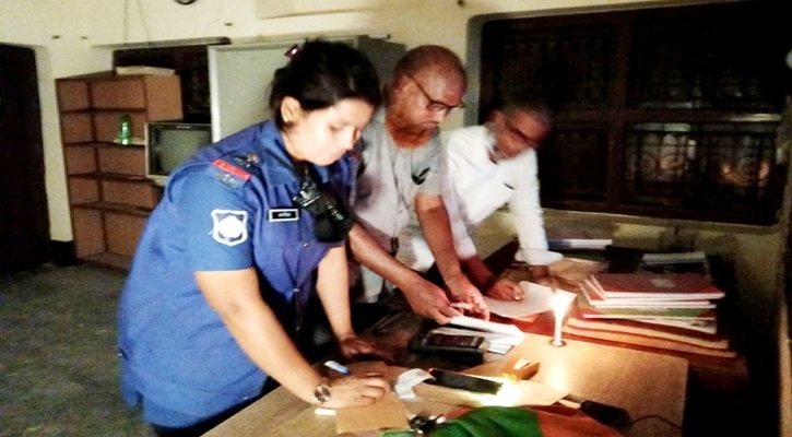 বিদ্যুতের কর্মকর্তাকে জরিমানা করায় ট্রাফিক অফিসের বিদ্যুৎ বিচ্ছিন্ন