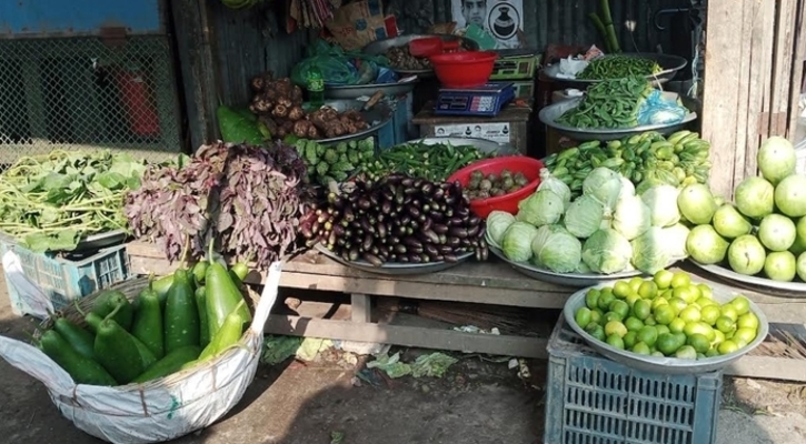 বরগুনায় বেড়েছে সবজির দাম