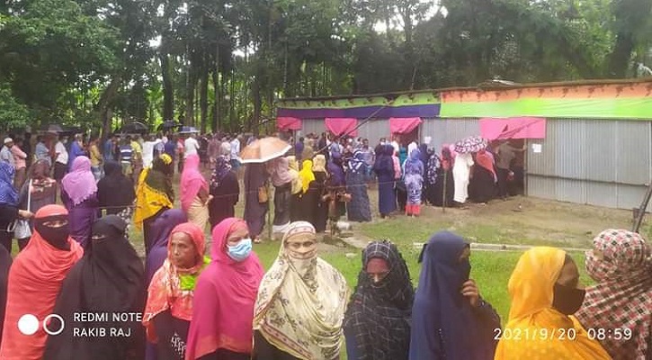 বাগেরহাটে বৃষ্টি মূখর পরিবেশে ভোট গ্রহণ শুরু