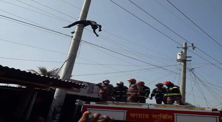 কুমারখালীতে বিদ্যুতস্পৃষ্টে ইন্টারনেট টেকনিশিয়ানের মৃত্যু