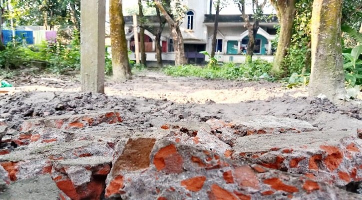 রূপগঞ্জে মামলা তুলে নিতে বাদীকে হত্যার হুমকি