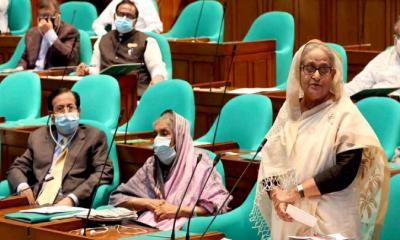 ১২ বছর বয়সী শিক্ষার্থীদের টিকার আওতায় আনা হবে: প্রধানমন্ত্রী