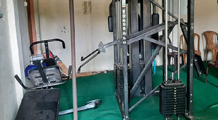 কুবির ব্যায়ামাগারে প্রশিক্ষক না থাকায় নষ্ট হচ্ছে লাখ টাকার যন্ত্রাংশ