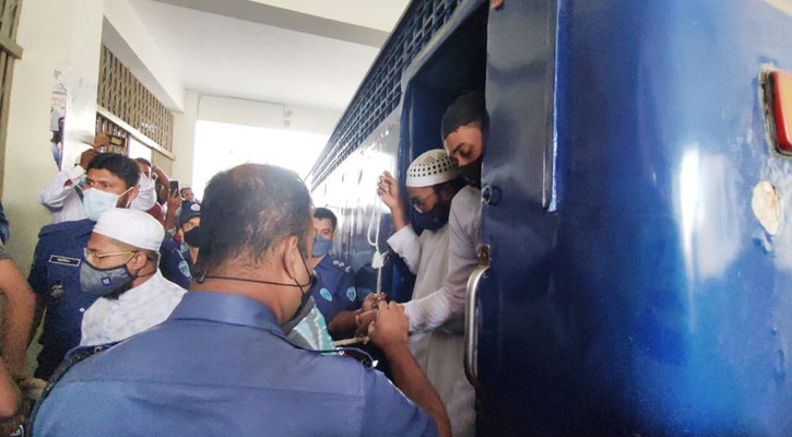 কুমিল্লায় সহিংসতা: আরও ১৭ জনের পাঁচ দিন করে রিমান্ড