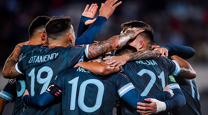 মার্তিনেজের গোলে জিতলো আর্জেন্টিনা