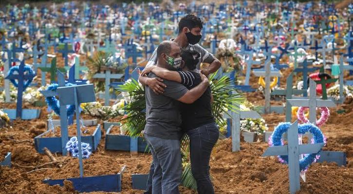 বিশ্বজুড়ে করোনায় আরও সাড়ে ৮ হাজারের বেশি মানুষের মৃত্যু