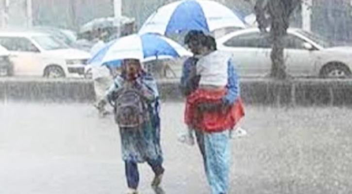সাগরে লঘুচাপের সৃষ্টি, বাড়বে বৃষ্টি